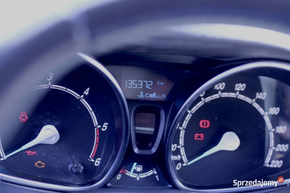 Ford Tourneo Courier 16 TDCi Titanium 1560cm3 Poznań sprzedam