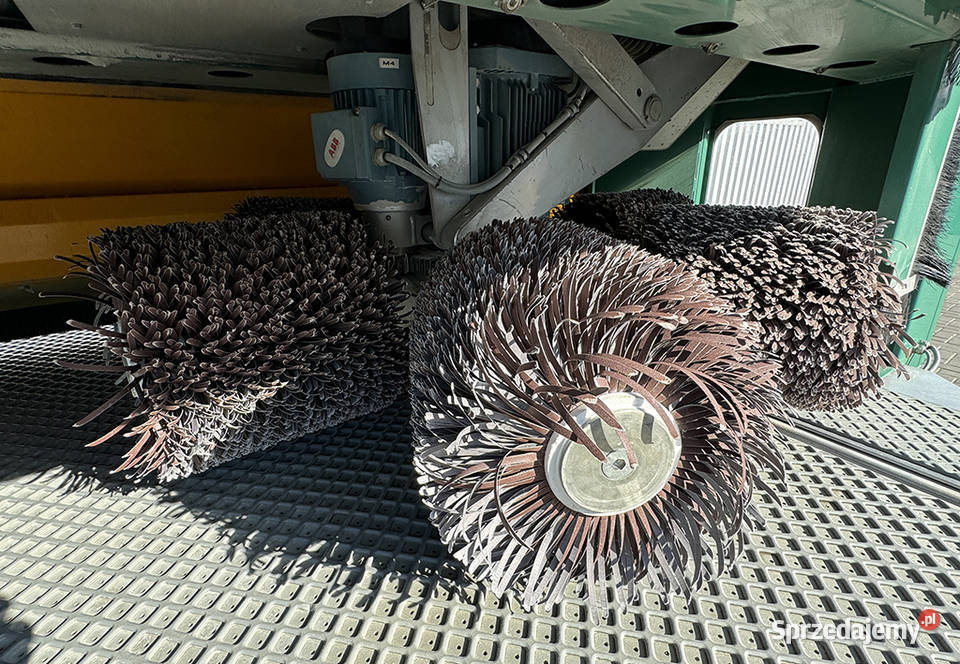 Szlifierka szczotkowa karuzelowa FLADDER 300GYRO