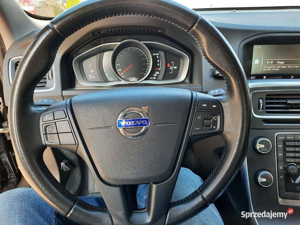 Volvo V60 2017 1989cm3 Ostrożany