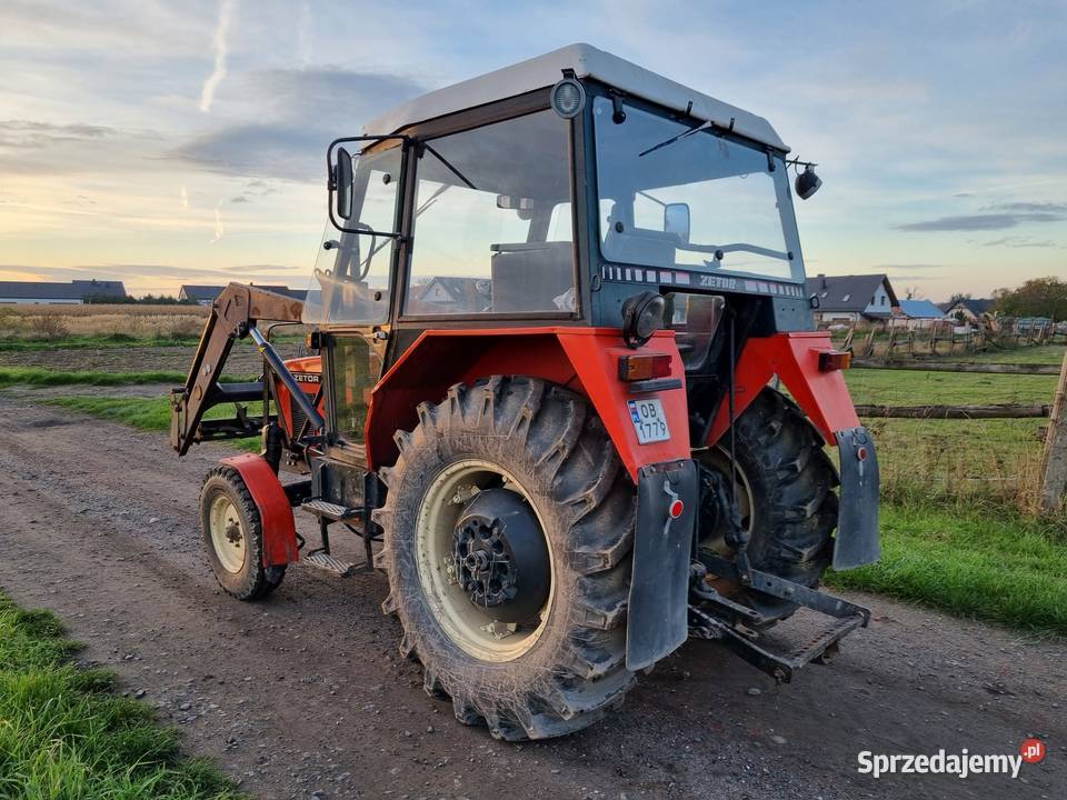 Sprzedam ciągnik Zetor 5211 z ładowaczem