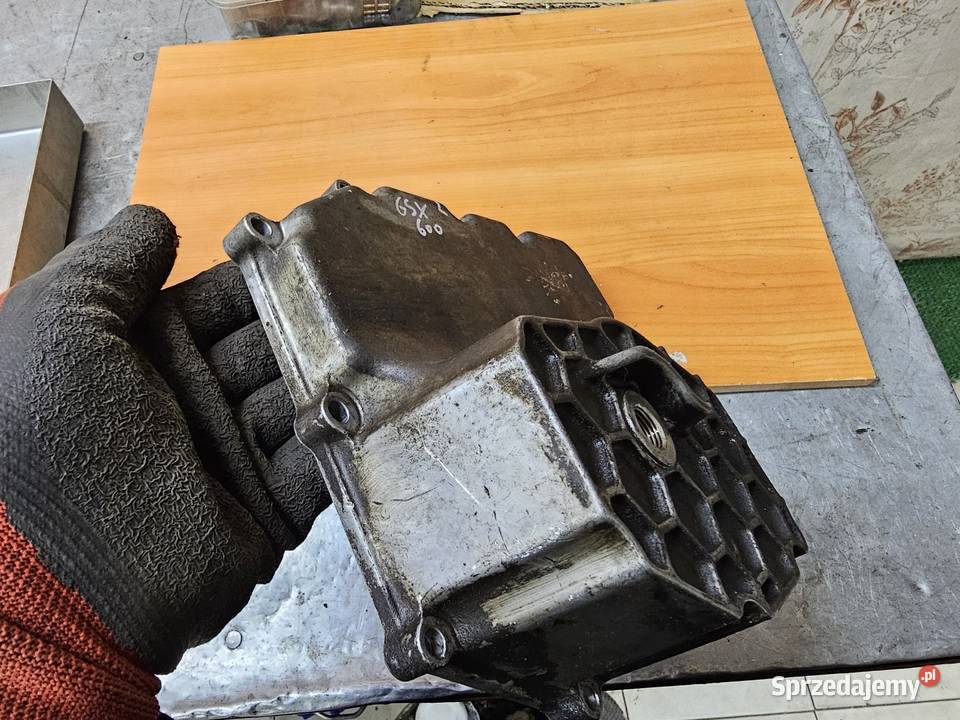 Suzuki GSX 600 miska oleju olejowa pokrywa Dolna Jelenia Góra