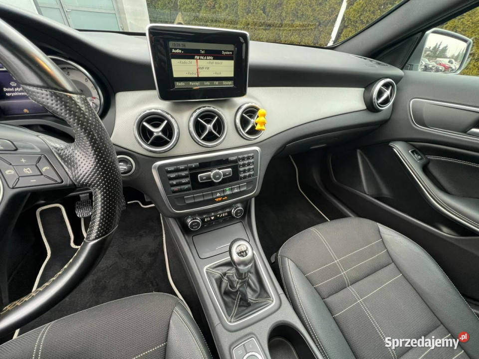 Mercedes GLA 200 Panorama Sportowe fotele PDC