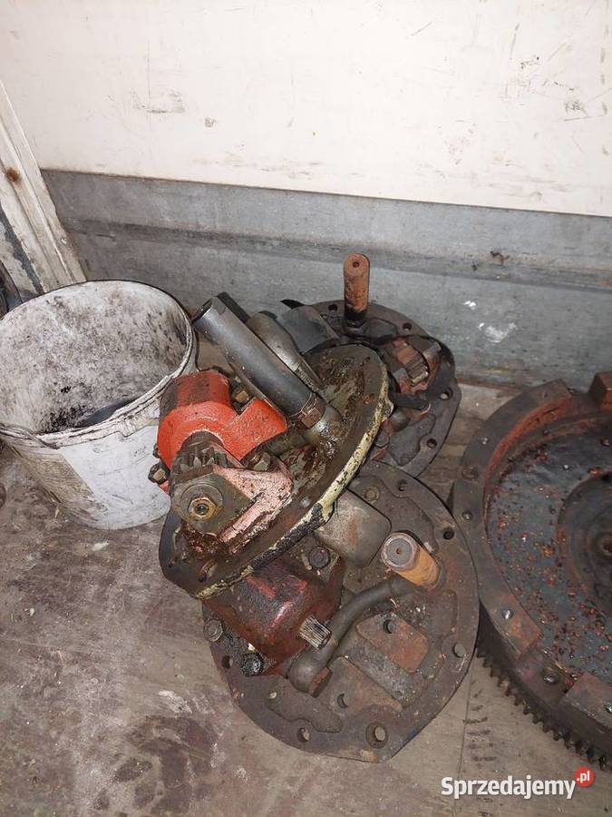 Pompa oleju z podstawą ursus zetor Przasnysz