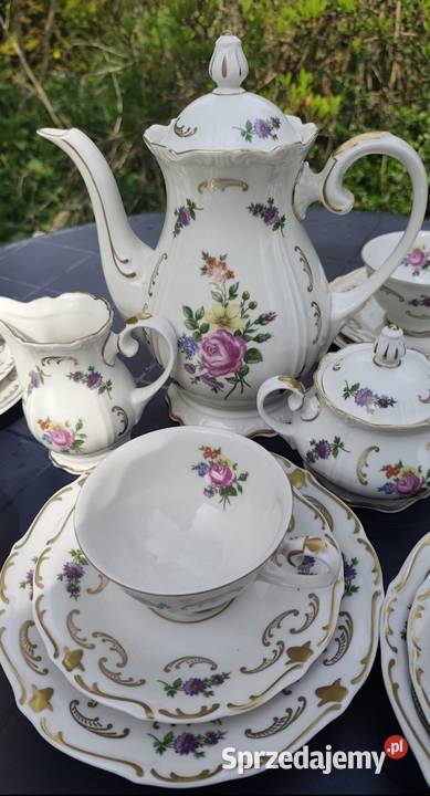 Porcelana zdobiona motywem róż