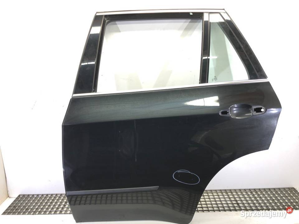 DRZWI LEWY TYŁ BMW E70 SUV 0613