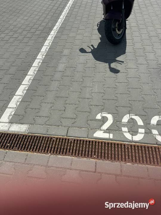 Sprzedam Aprile Qulliver Strzyżów