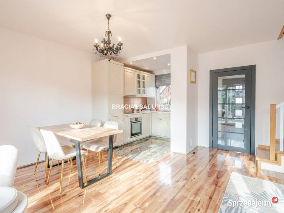 Dom szeregowy Niepołomice Oficerska 677m2 asfalt Sprzedaż