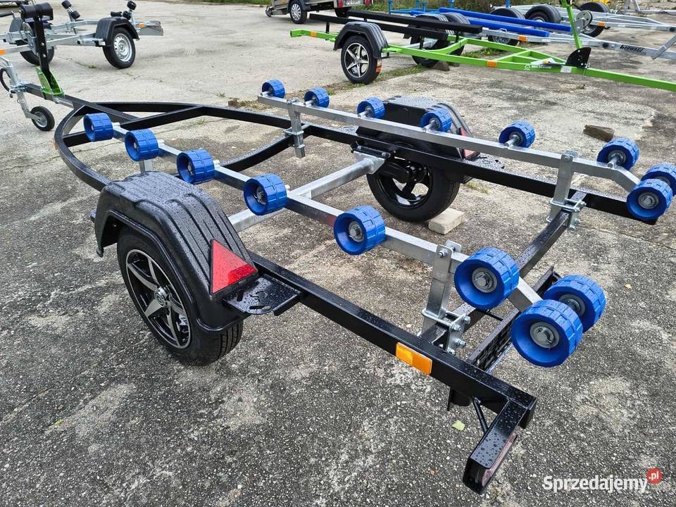 LED Uchylna przyczepa podłodziowaProfesionalna Plewiska