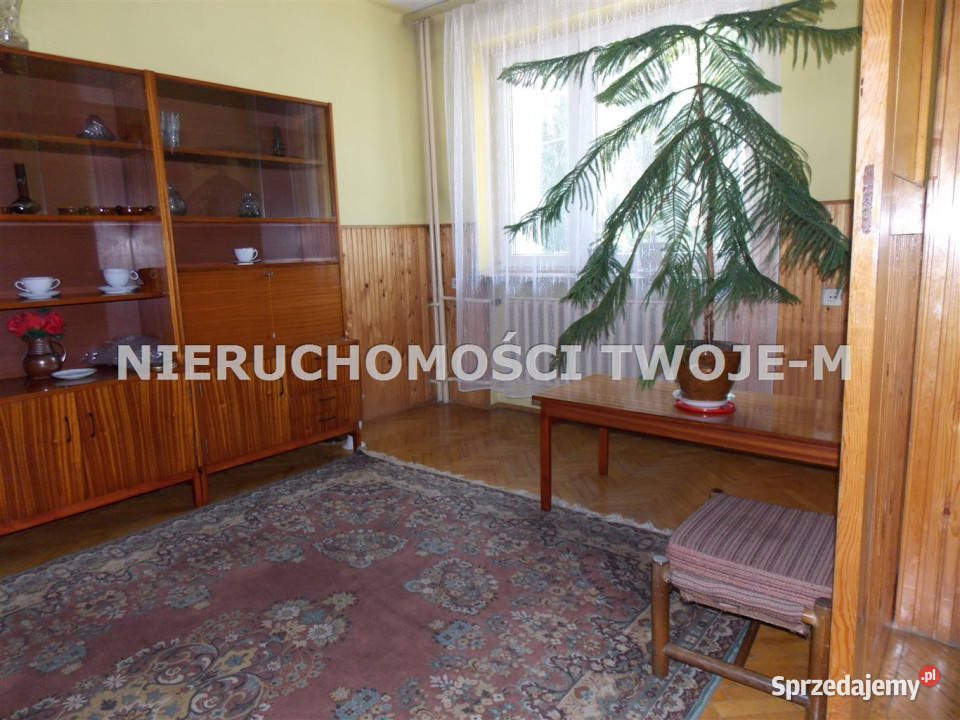 Dom wolnostojący 360m2 Ćmielów świętokrzyskie sprzedam