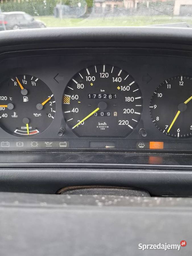 Sprzedam mercedesa w 124 20 b g 2000cm3 Zamość