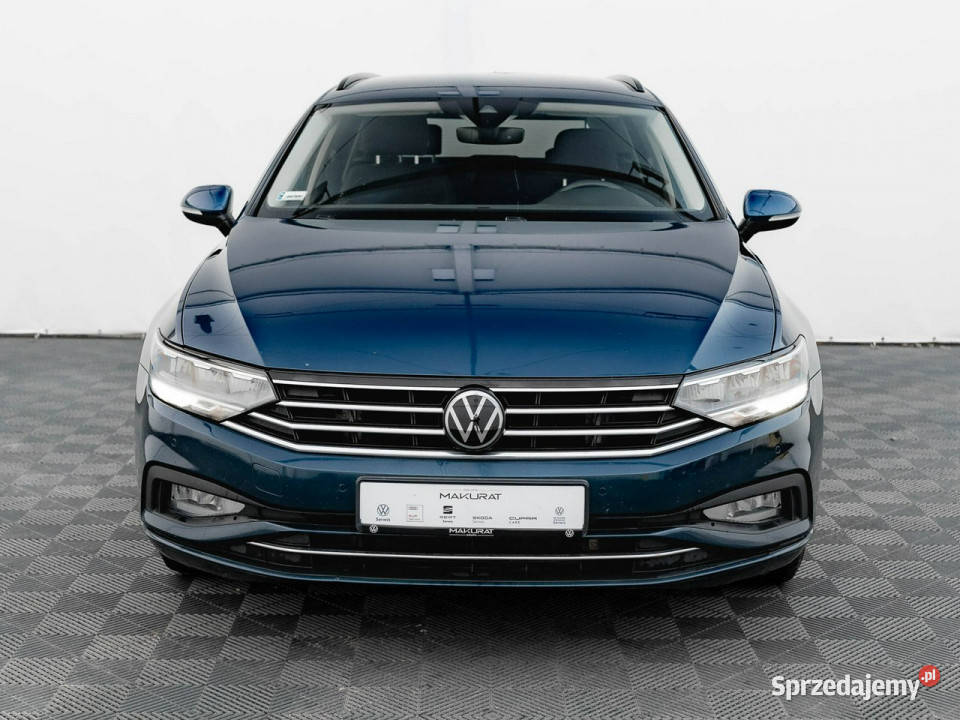 Volkswagen Passat 15 TSI Business DSG HAK LED nawigacja Pępowo