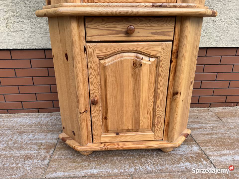 Witryna narożna drewniana sosnowa rogówka regał Sulbiny sprzedam