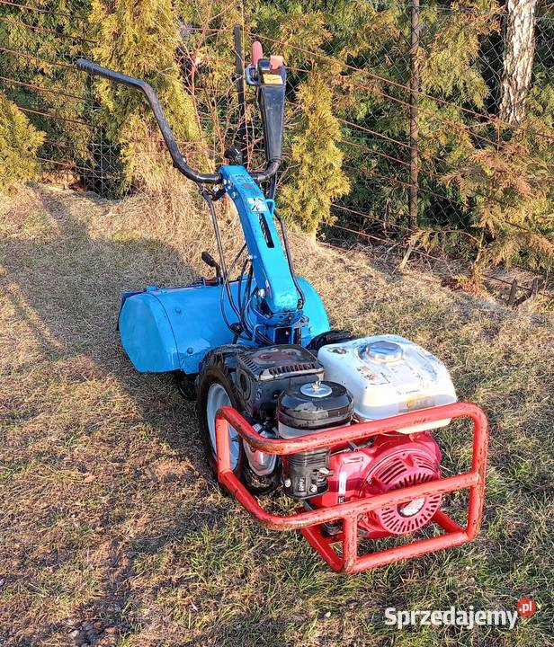 Glebogryzarka spalinowa ciągniczek dzik Miechów sprzedam