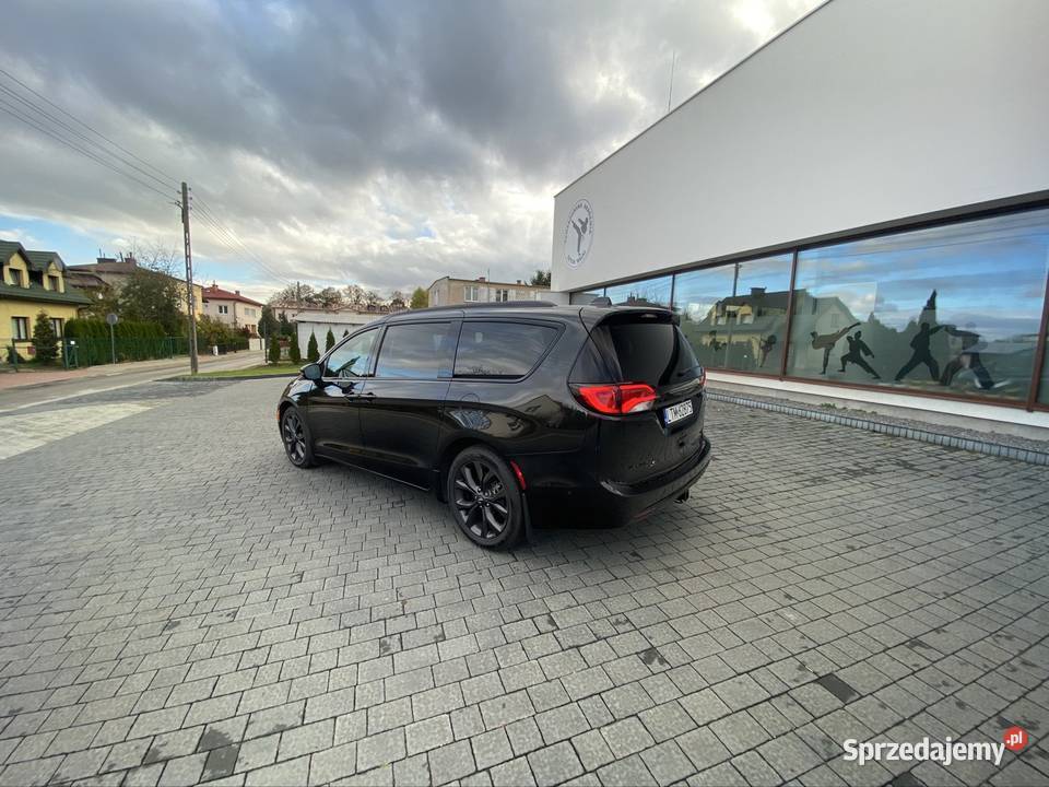 Chrysler Pacifica LIMITED S 2020 FULL 46 000 Rok produkcji 2020