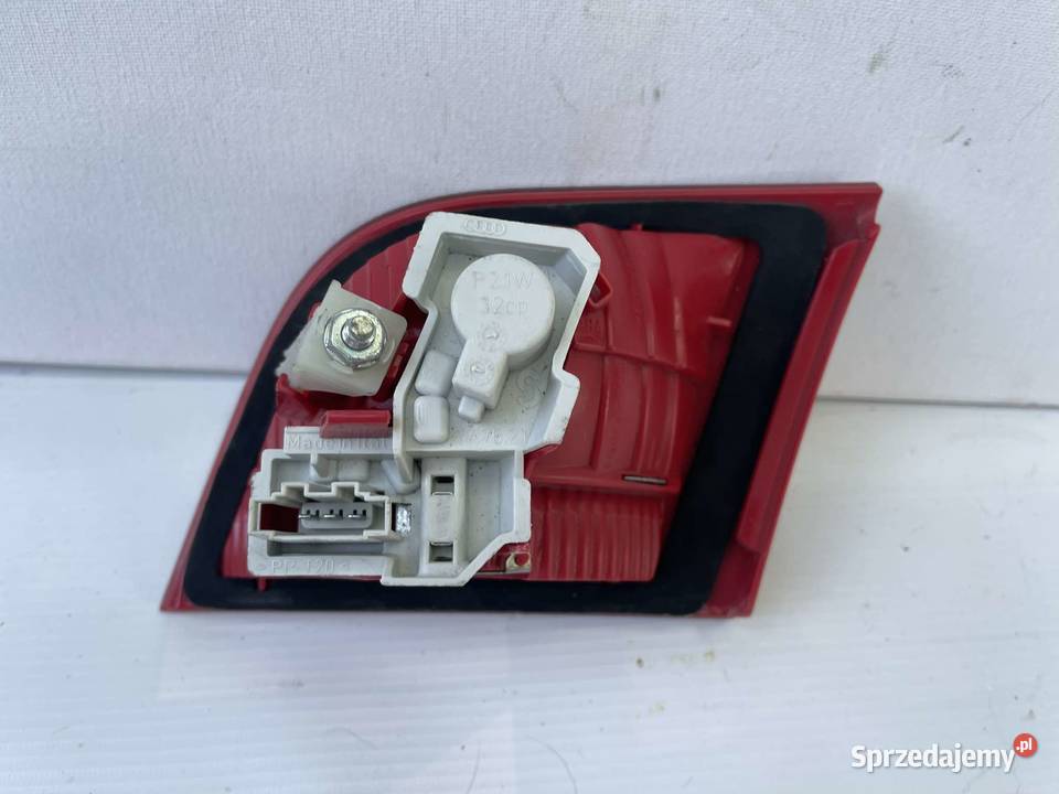 AUDI A3 SPORTBACK LEWA LAMPA W KLAPĘ wielkopolskie