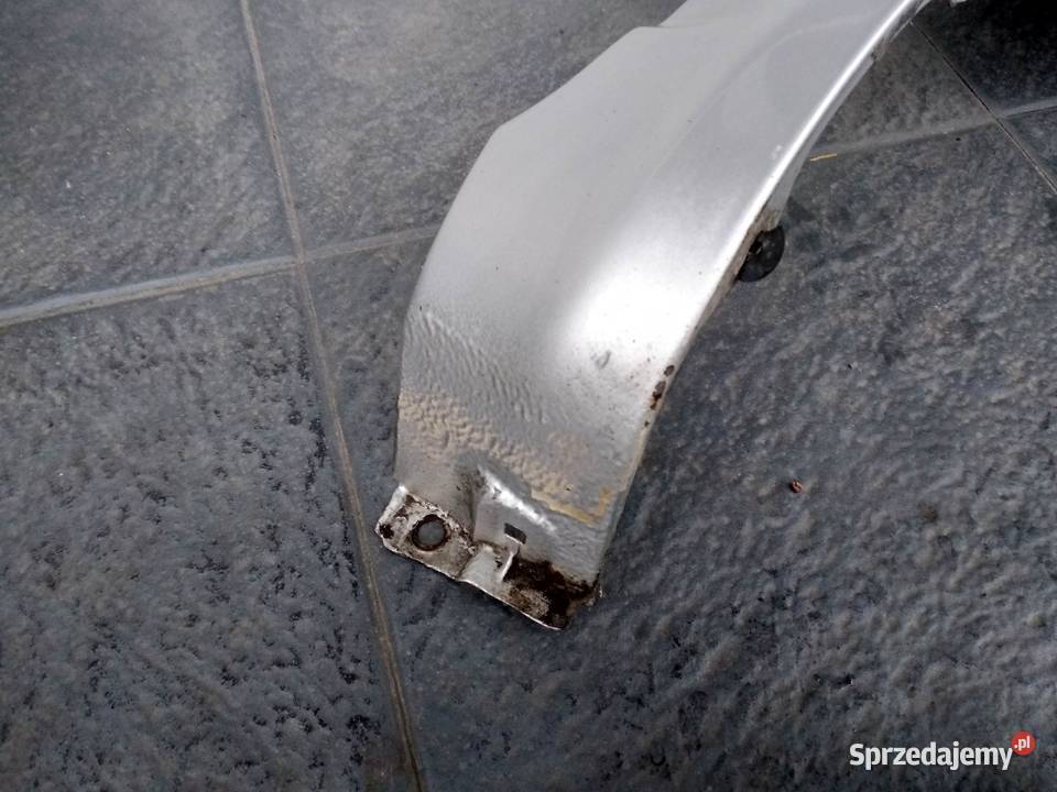 Toyota Yaris I 1 LIFT FL błotnik prawy pasażera osobowe Sieradz