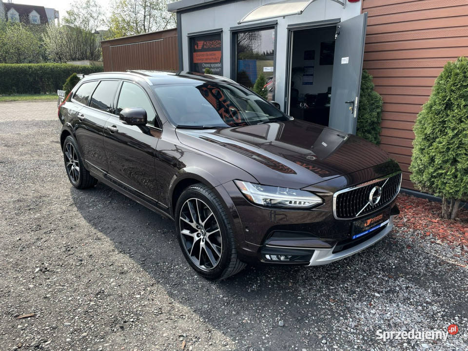 Volvo V90 Cross Country Inscription HAK światła LED Bydgoszcz