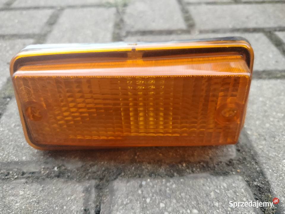 Kierunkowskaz Fiat 126p prawy osobowe