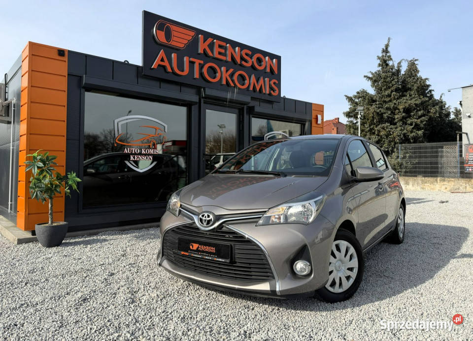 Toyota Yaris Salon Polska Bezwypadkowy Kamera