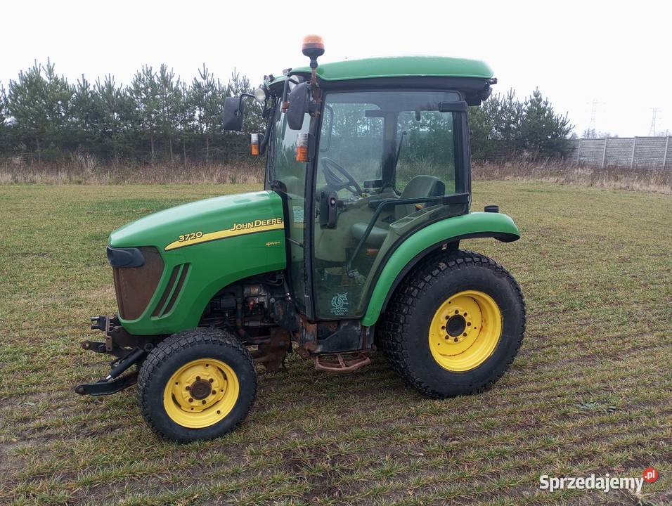 Miniciągnik Kubota St30 John Deere 3720 Buk