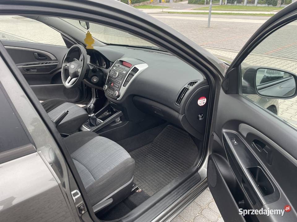 Kia Ceed 16 benzyna gaz hak