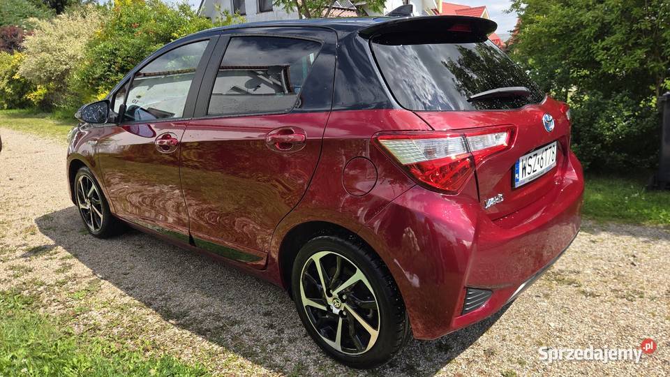 Toyota Yaris Hybryda Najbogatsza Wersja czujnik zmierzchu Gdańsk