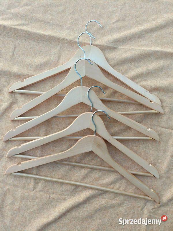 Wieszaki drewniane 5 Turek sprzedam
