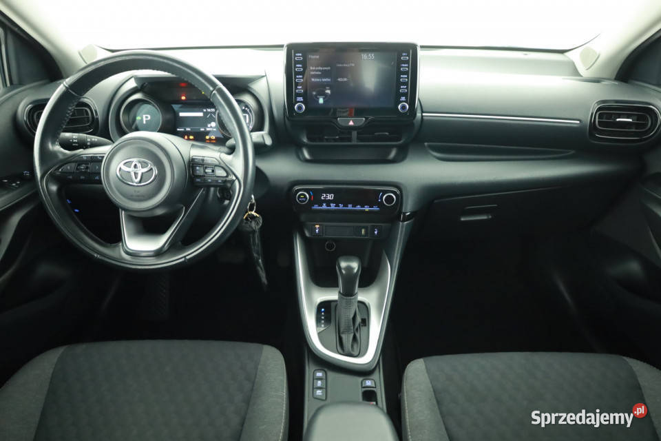 Toyota Yaris 15 VVTi Hybrid klimatyzacja