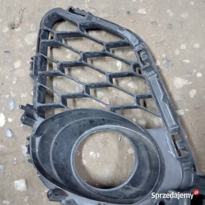 KRATKA HALOGENU ZDERZAKA MAZDA 3 LEWA BL 0913 22 Karoseria