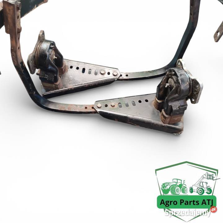 Błotnik stelaż Komplet Massey Ferguson 8270 Ciechanowiec