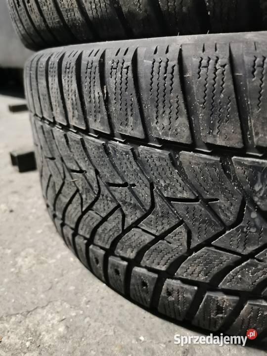 Opony zimowe Dunlop Winter Sport 5 24540R18 BMW 245