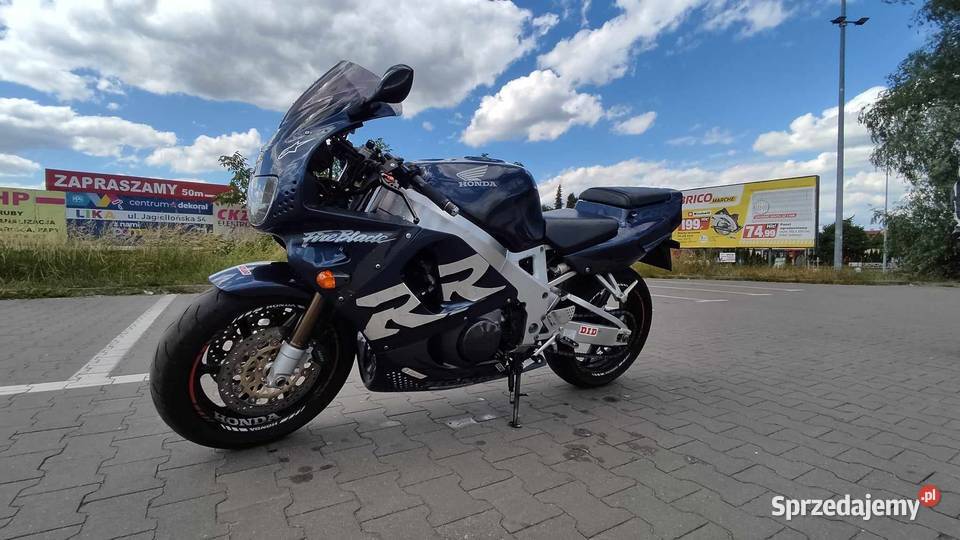 HONDA CBR 900RR SC28 1995r Tczew