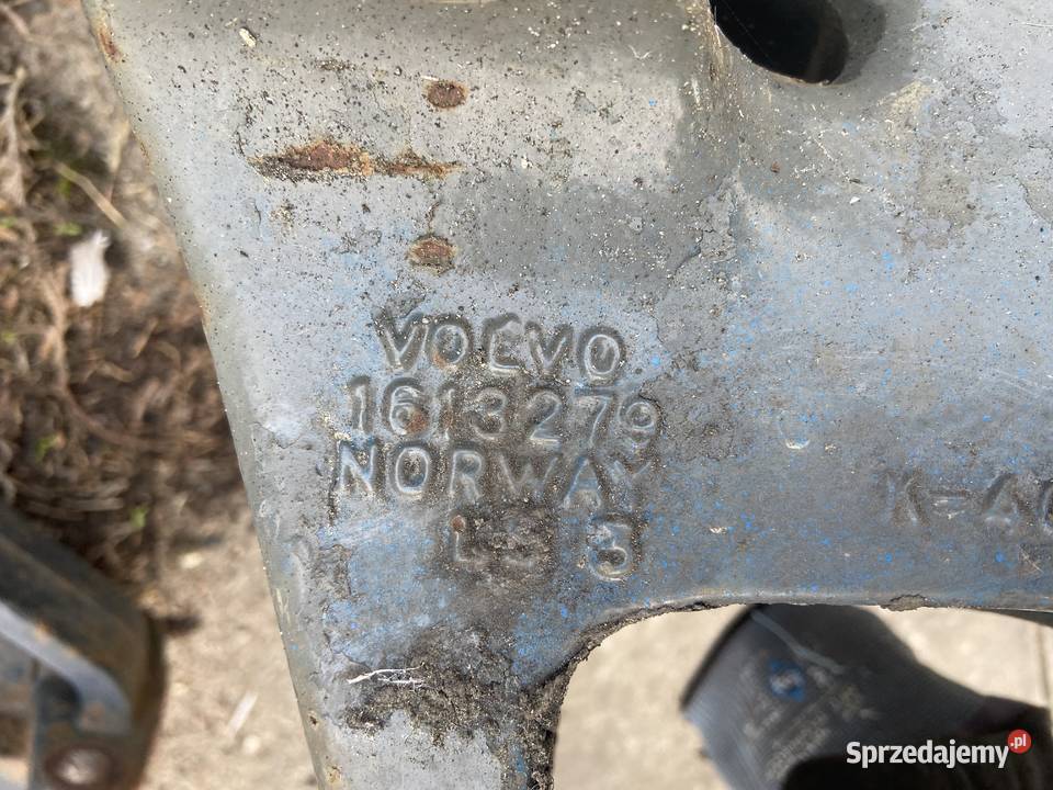 Mocowanie Resora Przód Volvo FL7 FL10 1613279 Maszewo