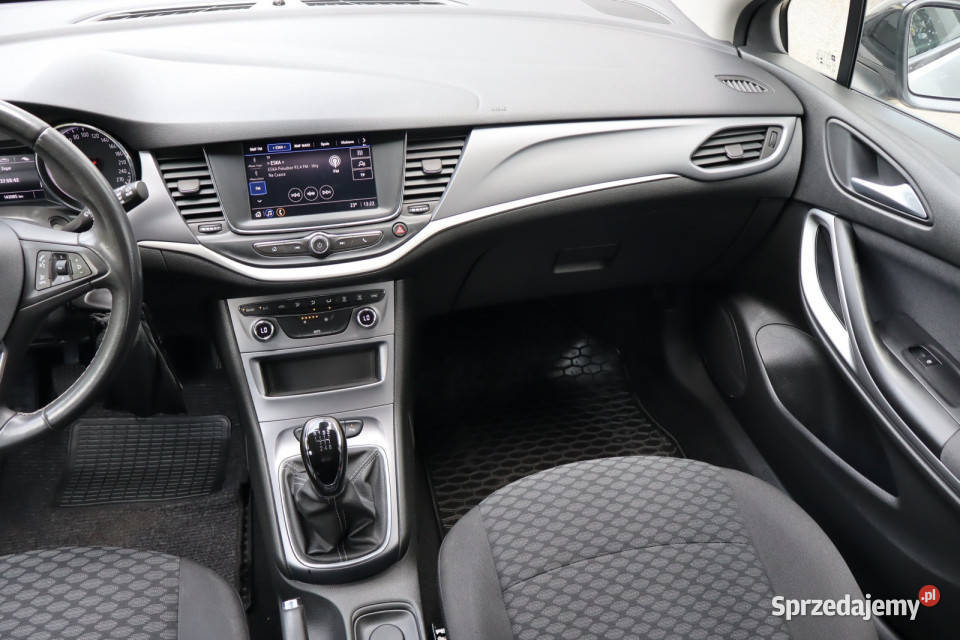 Opel Astra 15 CDTI wielofunkcyjna kierownica Astra Zabrze