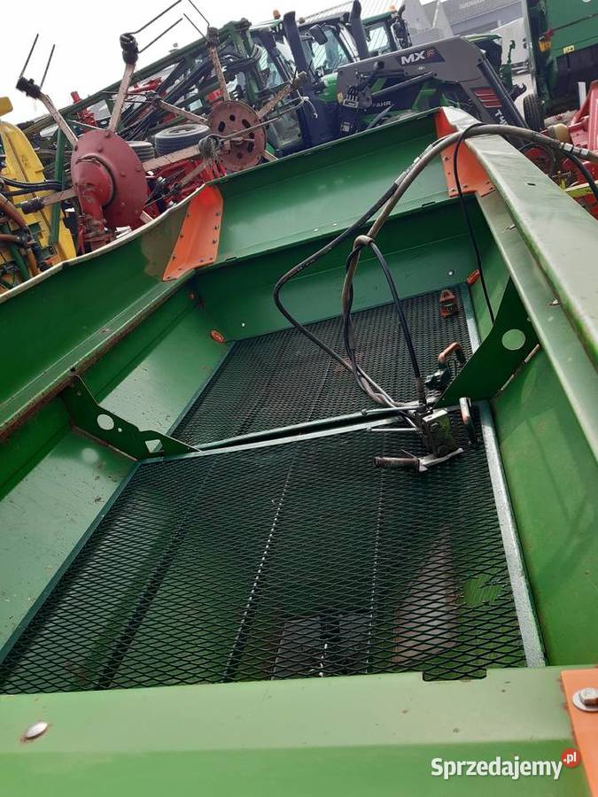 Rozsiewacz Amazone Novix ZAM 1200L Pleszew