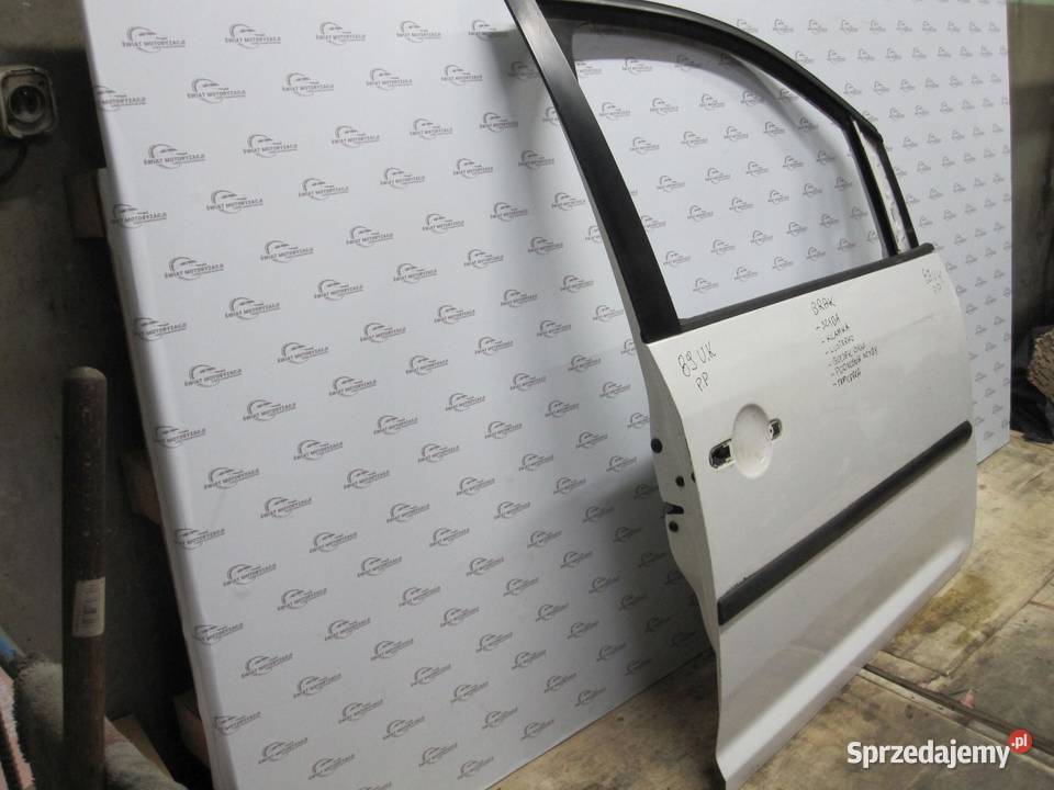 VOLKSWAGEN CADDY III 09r drzwi prawe przód sprzedam