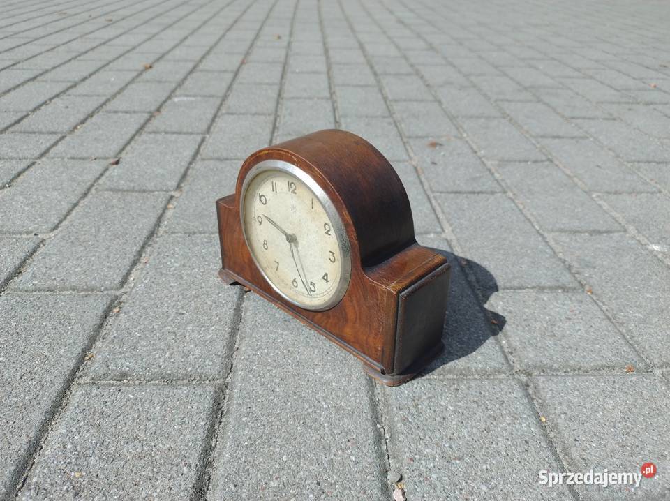 Stary zegar bufetowy Junghans Niemcy lata 2030