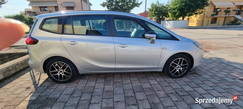 Sprzedam Opel Zafira Tourer warmińsko-mazurskie Nidzica