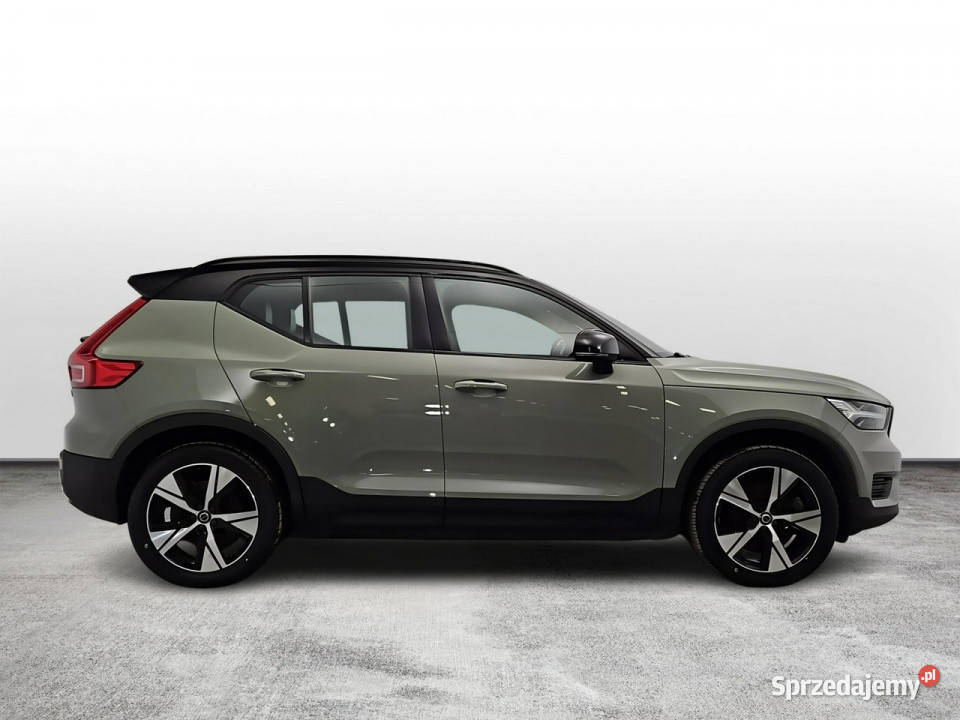 Volvo XC 40 Recharge AWD Core aut Z Polskiego światła przeciwmgielne Samochody osobowe