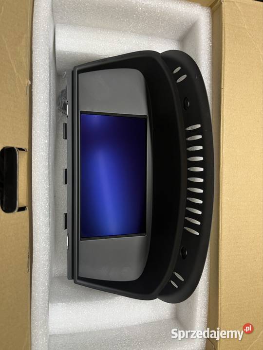 WYŚWIETLACZ NAWIGACJI NAVI CIC BMW E90 E91 E92 osobowe Pozostałe śląskie sprzedam