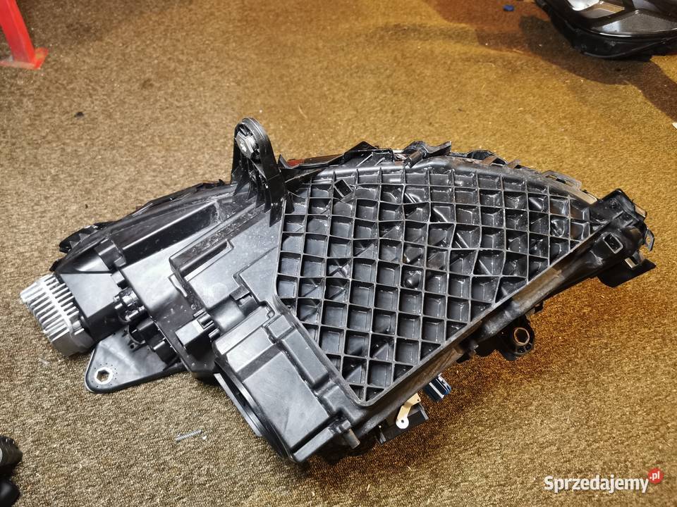 Mercedes EQC W293 293 Lampa Prawa Reflektor Lampy przednie Pielgrzymka