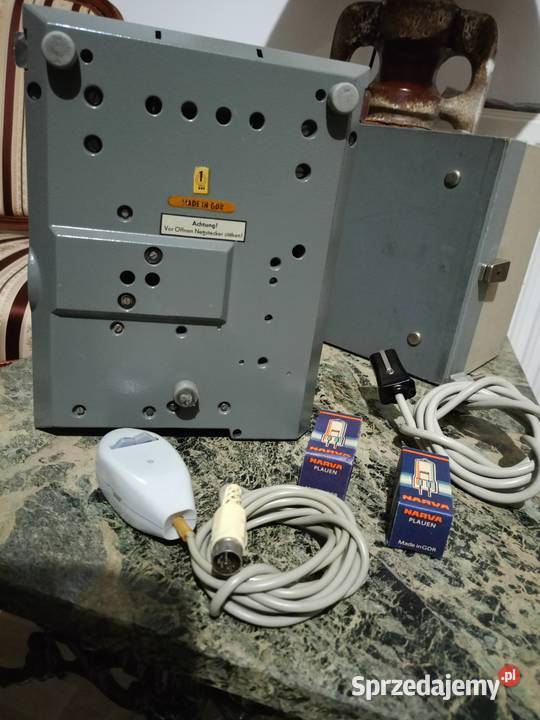 Zabytkowy Rzutnik slajdów Pentagon z pilotem Drawski Młyn