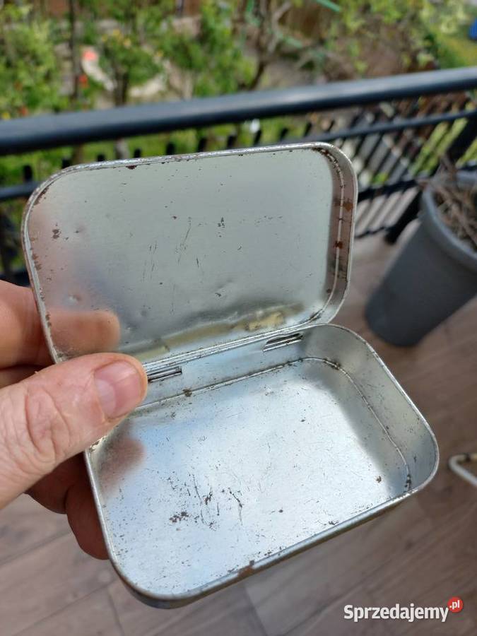 Stara puszka pastylkach fishermans friend Pozostałe Piastów