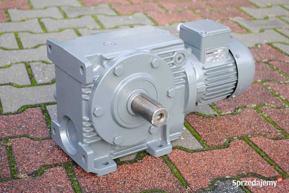 Motoreduktor kątowy 025kw 4obrmin firmy Flender Kargowa