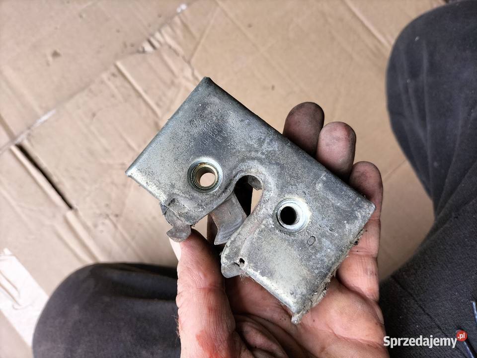 ZAMEK DRZWI PRAWY TYŁ 5D VW GOLF II 2 JETTA 2 zamki, wkładki, kluczyki Kamień-Kolonia sprzedam