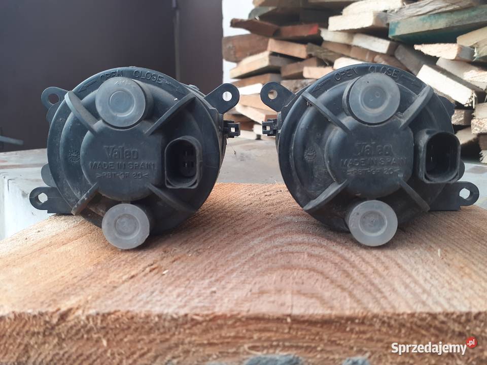 Halogeny Audi A4 B5 24 V6 Quattro ORYGINAŁ halogeny Oświetlenie Stara Wieś