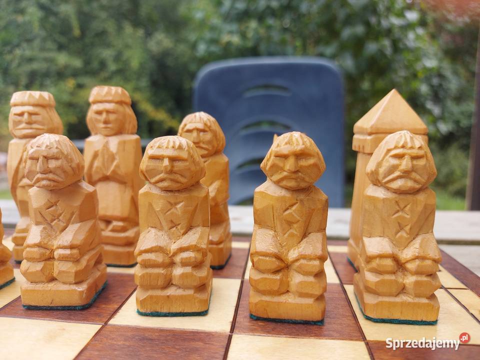 Drewniane rzeźbione szachy 37x37 Sosnowiec