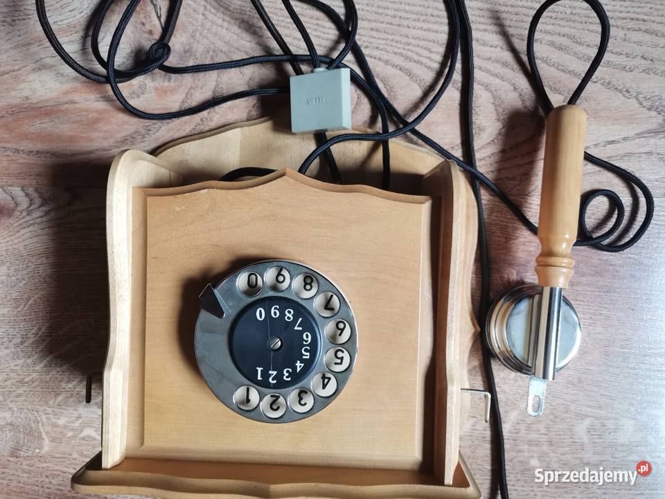 Polski Telefon wiszący z czasów PRLu Kraków