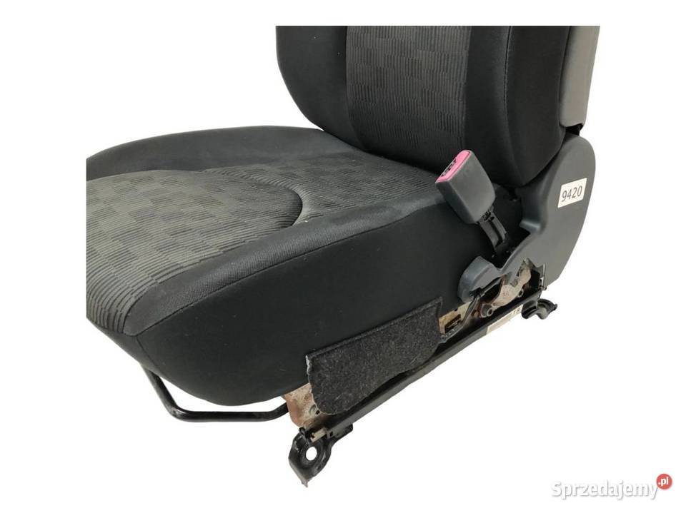 TOYOTA RAV4 III XA30 LIFT 2011R Fotel prawy świętokrzyskie Skarżysko-Kamienna