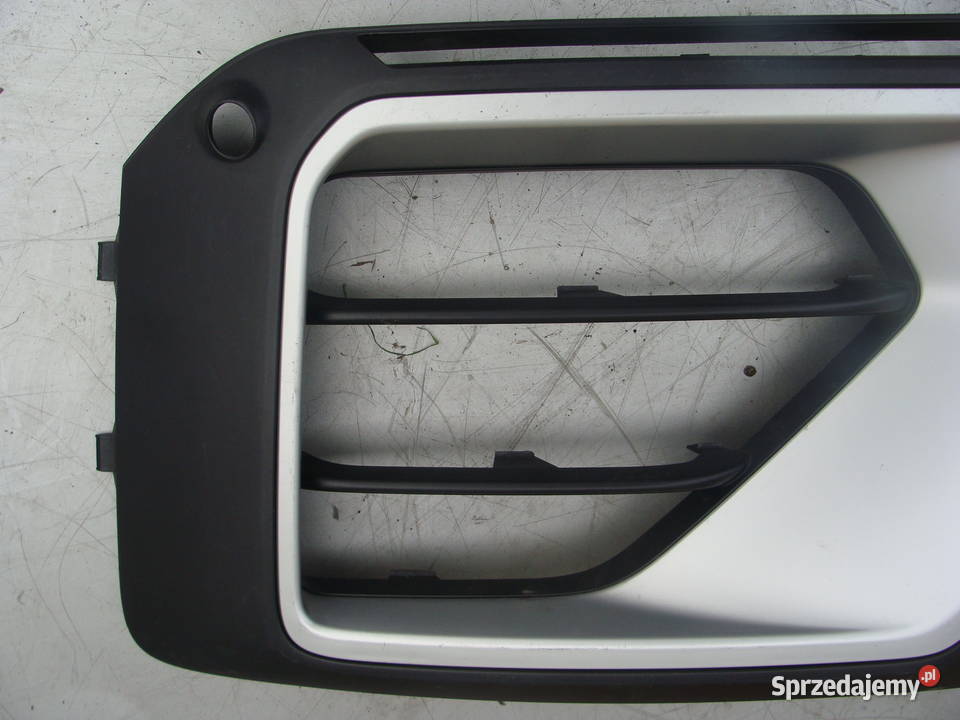 AUDI Q2 KRATKA ZDERZAKA LEWA 81A807681G